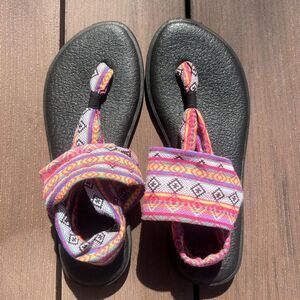 Sanuk boho multicolored sandals